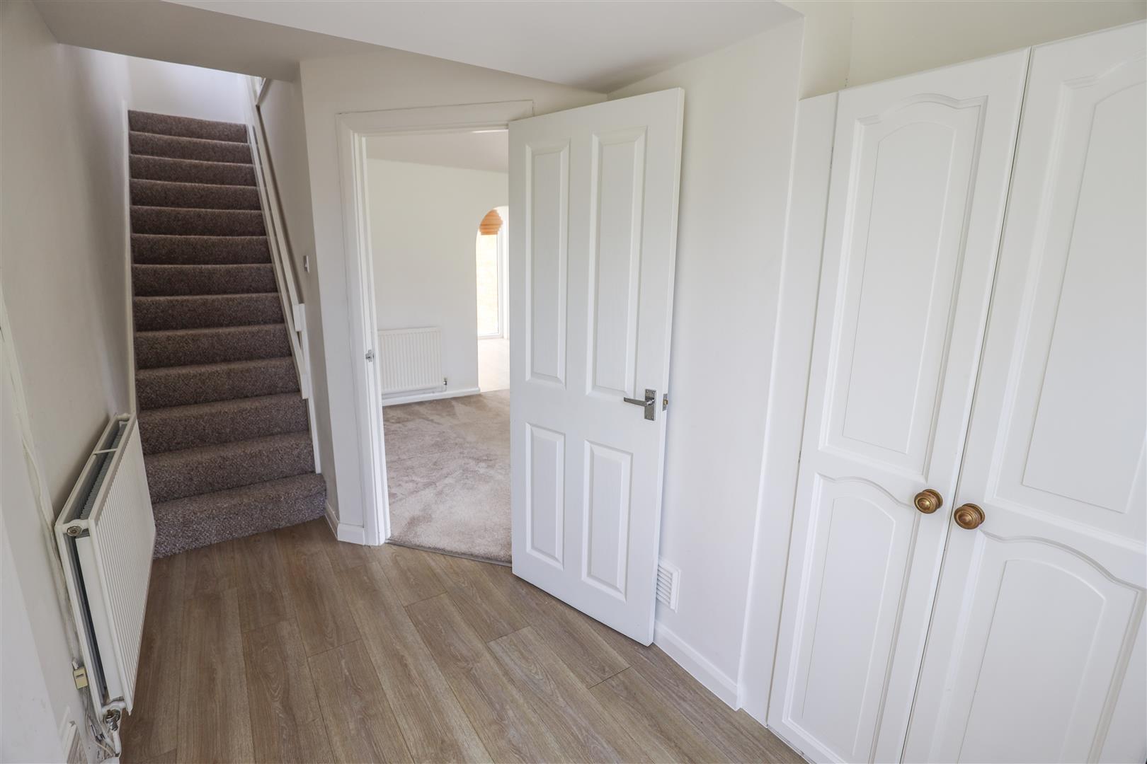 2 Druids Green, Cowbridge, Vale of Glamorgan, CF71 7BP